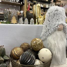 HOHOHO ! 🛷⛄️

Noël a fait son arrivée chez poule ou coq ! Venez découvrir notre nouveau corner festif en magasin ou sur notre site internet !